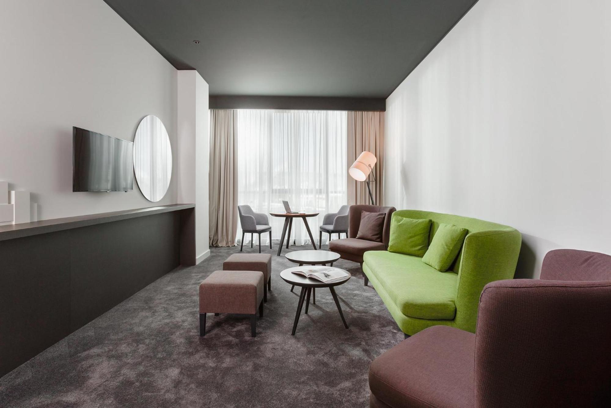 Crowne Plaza Podgorica By Ihg Hotel Exterior foto