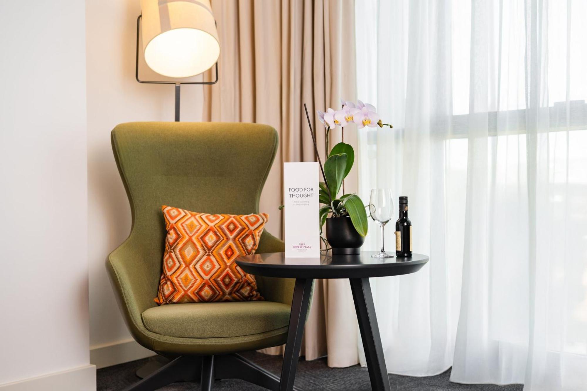 Crowne Plaza Podgorica By Ihg Hotel Exterior foto